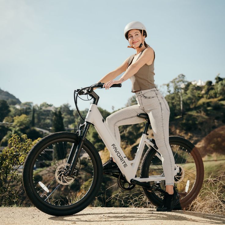 A commuter e-bike gives you a lot of flexibility to travel quickly and efficiently even in the worst traffic jams