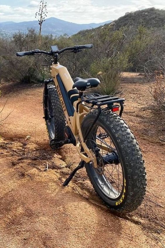 The best electric bike for hills has intuitive and slick controllers so that riders can switch effortlessly. Do check the elements of the controller before deciding on an e-bike